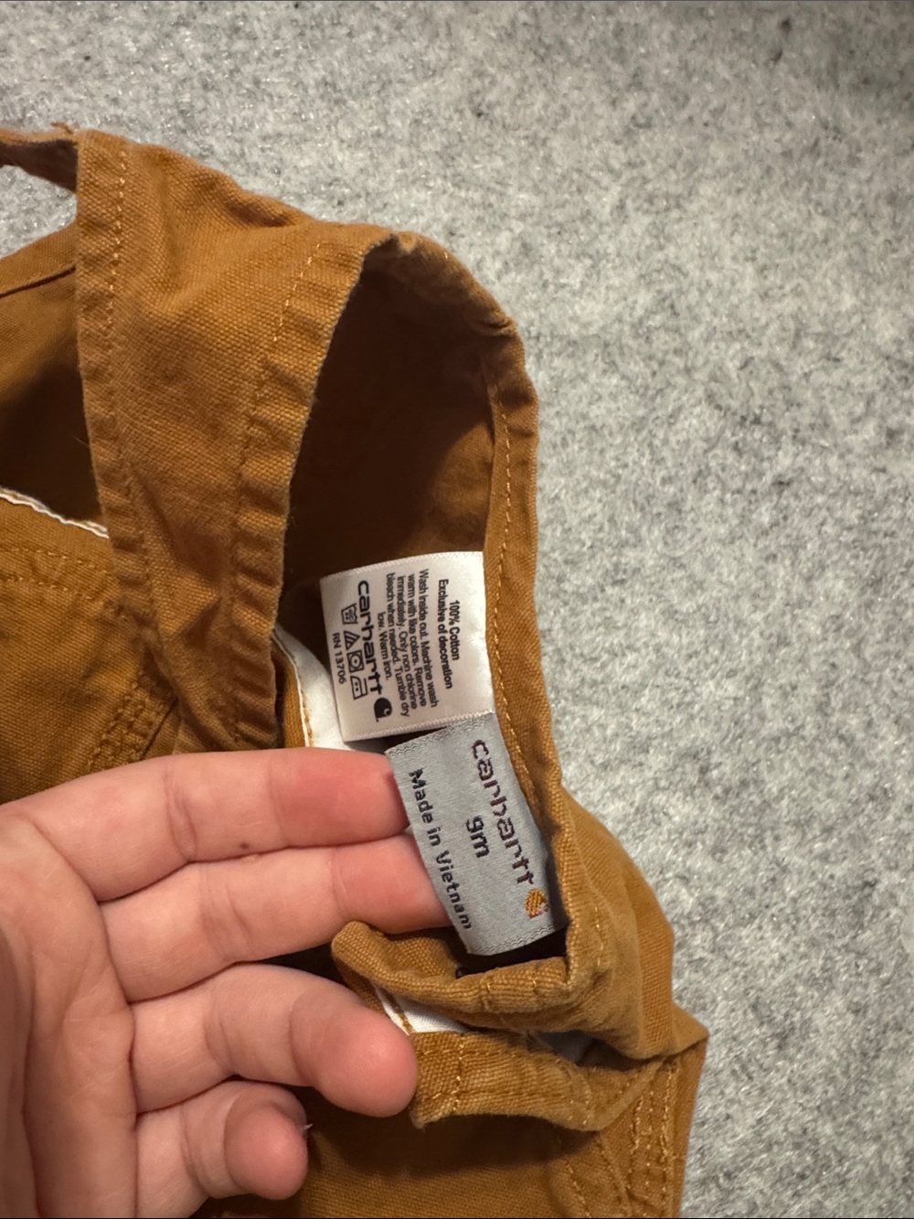Kids Carhartt Overalls - Picture 2 of 4